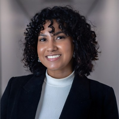 Portrait of Dr Nicole Van Rheede